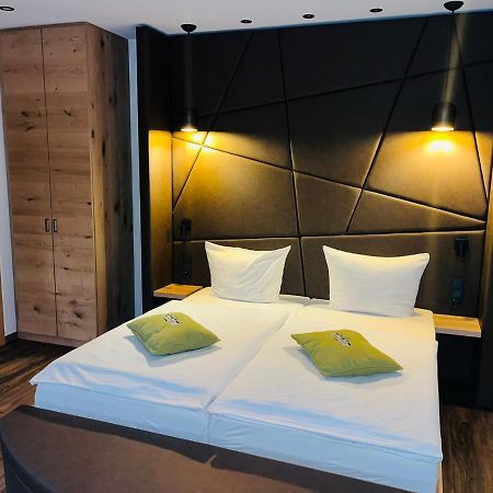 Hotel Gasthof Metzgerei Drei Linden Fulda Bagian luar foto