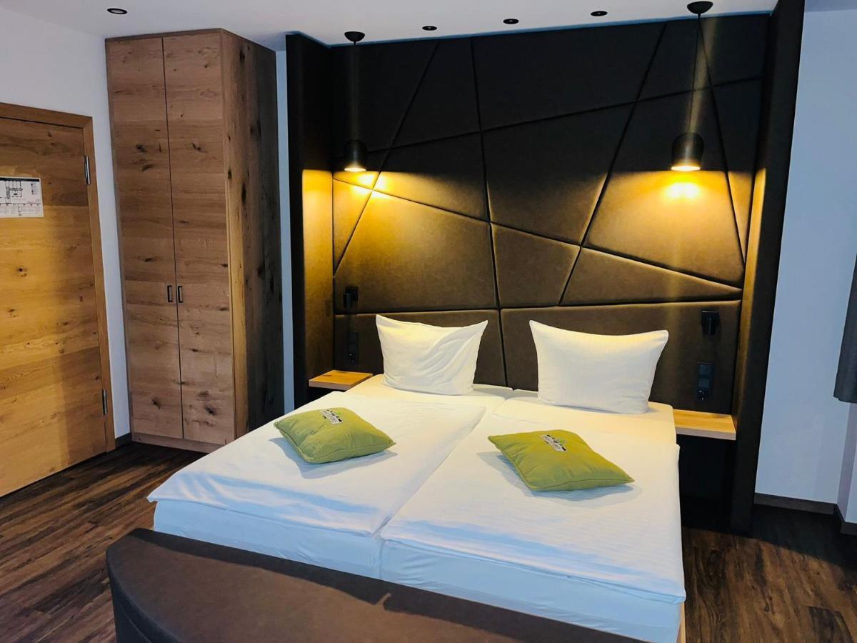 Hotel Gasthof Metzgerei Drei Linden Fulda Bagian luar foto